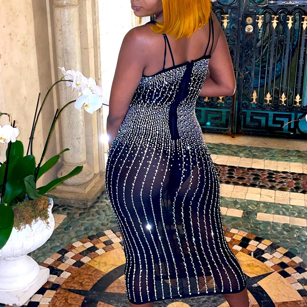 SHINE BRIGHT ✨ Beautiful dress perfect for Date Night & Birthday dinner ✨